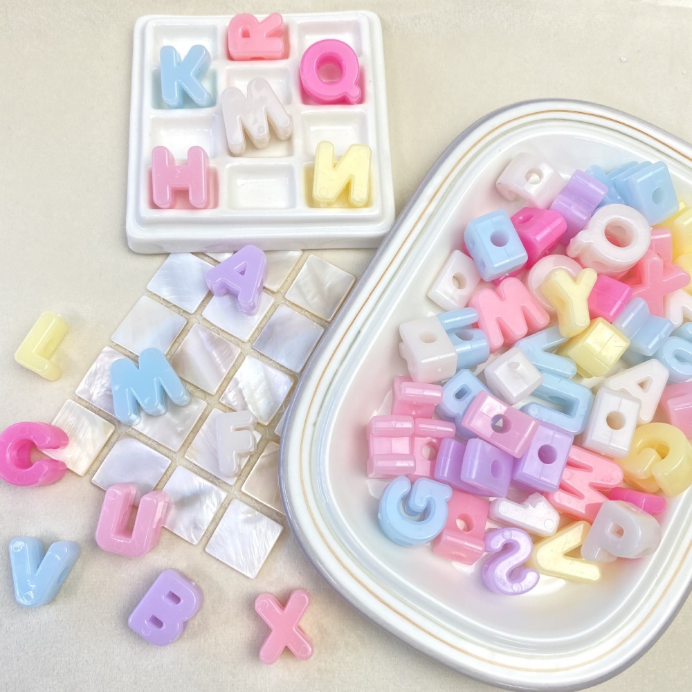 10/50/100PCS Contas de Letras  - Jewelry Making Tutorial avaliação e preço